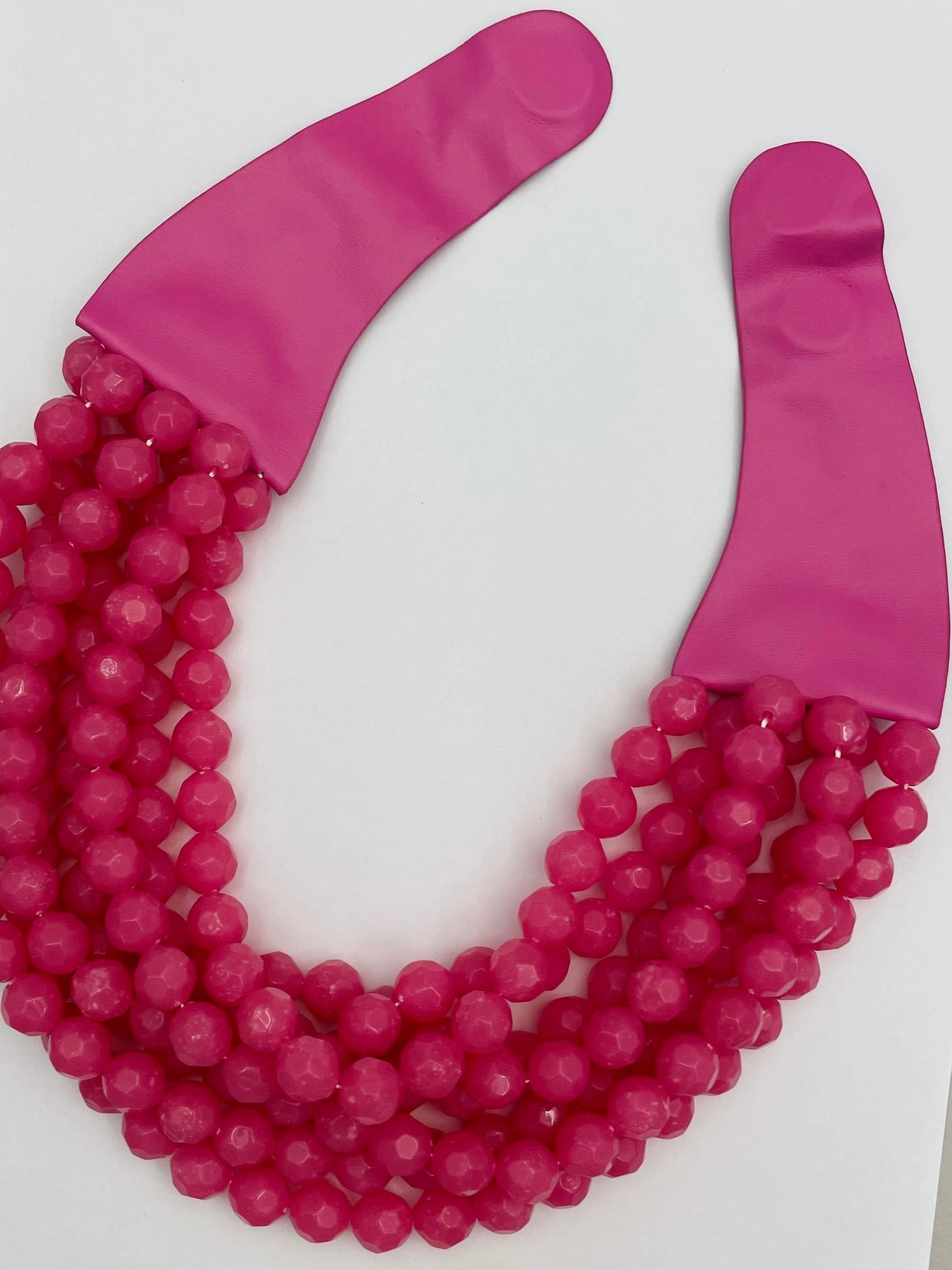 CHIC - Marbled Collar Necklace (fuchsia)