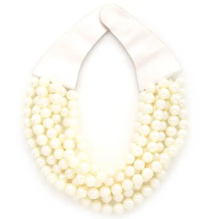 CHUNKY BEADED LAYERED NECKLACE Faux leather neck magnetic: Cream